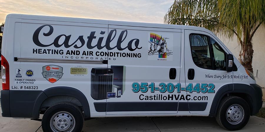 Castillo White Service Van